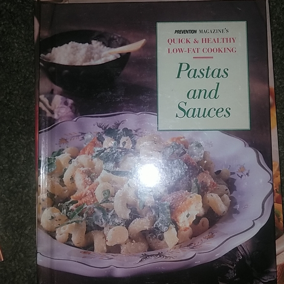 Cookbooks - Picture 3 of 5